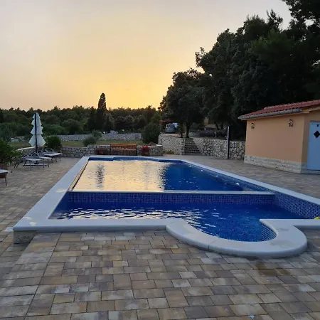 Apartament Kandarola Kampor